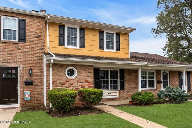 72 Kingsley Way, Freehold, NJ 07728