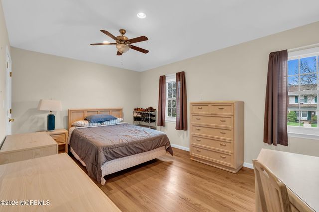 72 Kingsley Way, Freehold, NJ 07728