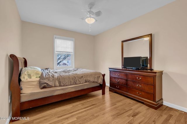 72 Kingsley Way, Freehold, NJ 07728