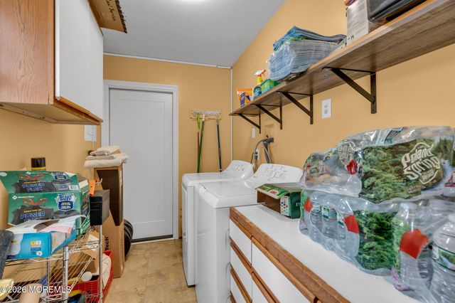 72 Kingsley Way, Freehold, NJ 07728