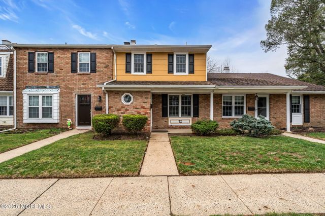 72 Kingsley Way, Freehold, NJ 07728