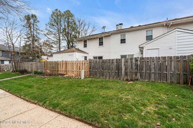 72 Kingsley Way, Freehold, NJ 07728