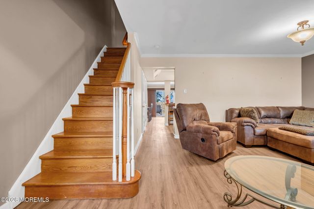 72 Kingsley Way, Freehold, NJ 07728