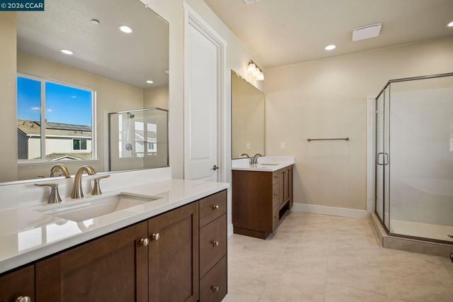16175 Cartman Ct, Lathrop, CA 95330