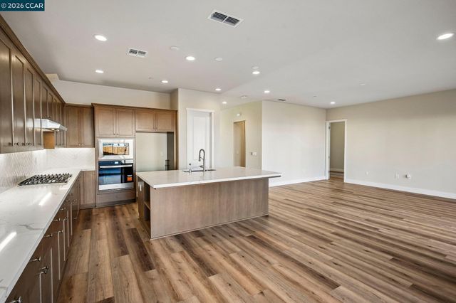 16175 Cartman Ct, Lathrop, CA 95330