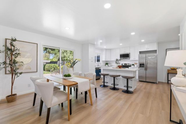 559-561 Mozart Court, Sunnyvale, CA 94087