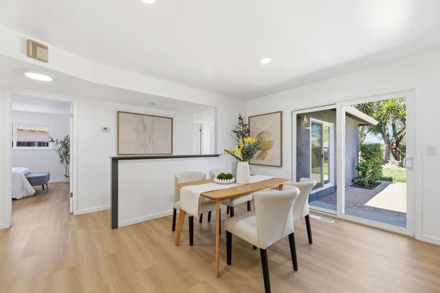 559-561 Mozart Court, Sunnyvale, CA 94087