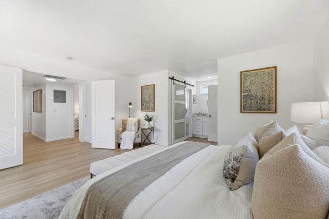 559-561 Mozart Court, Sunnyvale, CA 94087