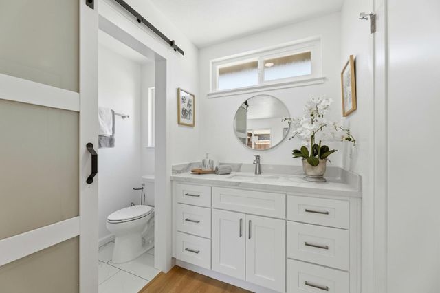 559-561 Mozart Court, Sunnyvale, CA 94087