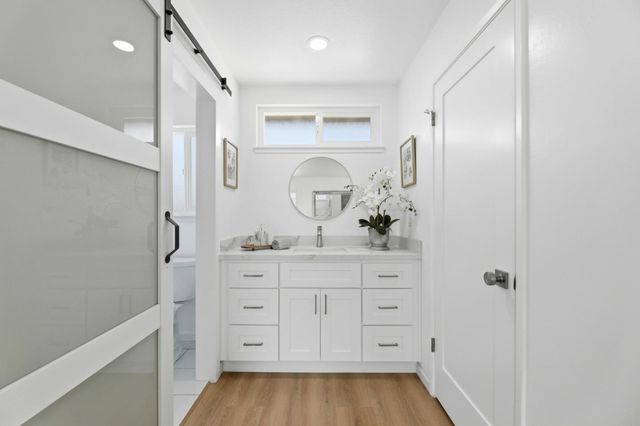 559-561 Mozart Court, Sunnyvale, CA 94087