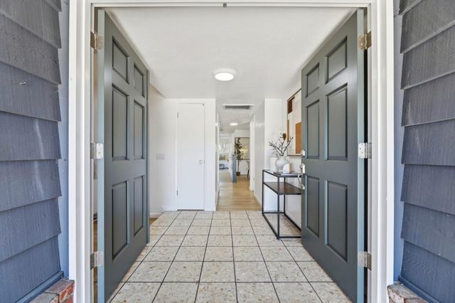 559-561 Mozart Court, Sunnyvale, CA 94087