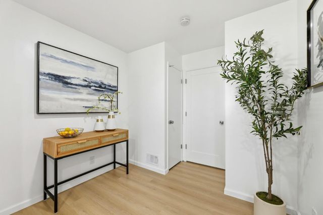 559-561 Mozart Court, Sunnyvale, CA 94087