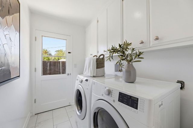 559-561 Mozart Court, Sunnyvale, CA 94087