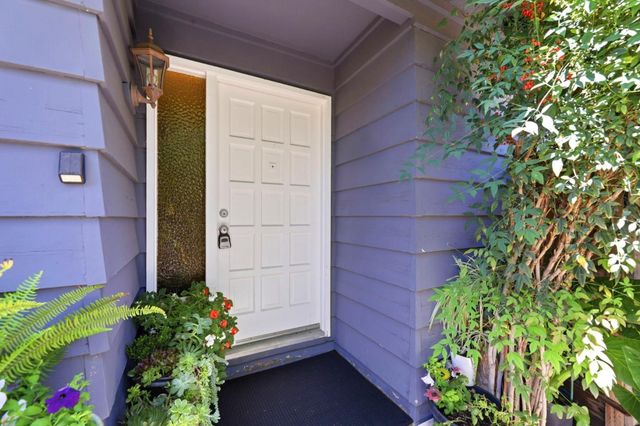 559-561 Mozart Court, Sunnyvale, CA 94087