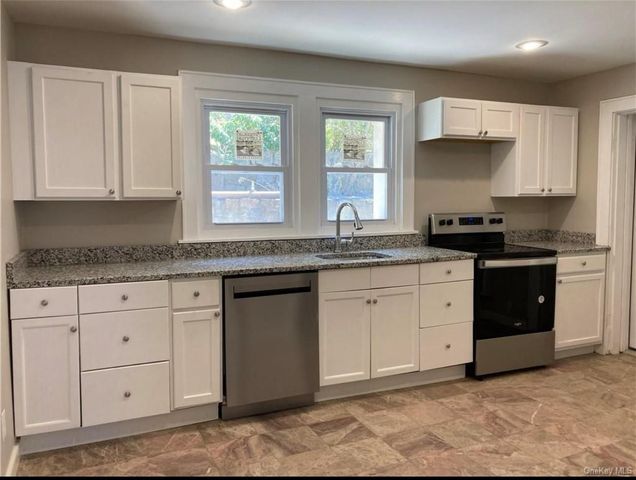 2555 Carmel Avenue, Brewster, NY 10509