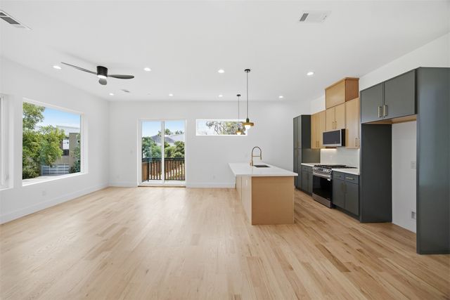 4605 Belmont Avenue 201, Dallas, TX 75204