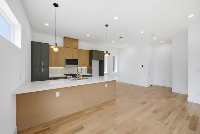 4605 Belmont Avenue 201, Dallas, TX 75204