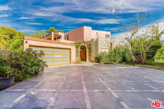 1111 Bel Air Place, Los Angeles, CA 90077