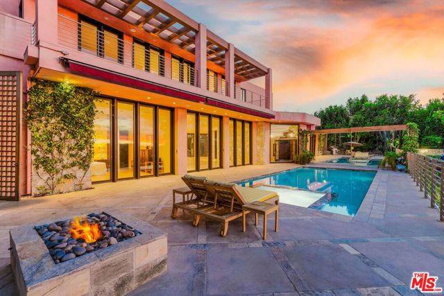 1111 Bel Air Place, Los Angeles, CA 90077