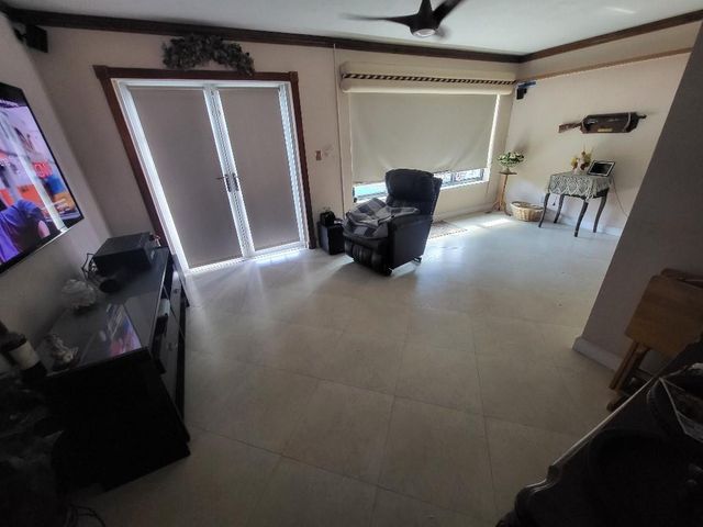 10478 NW 4th Street, Plantation, FL 33324