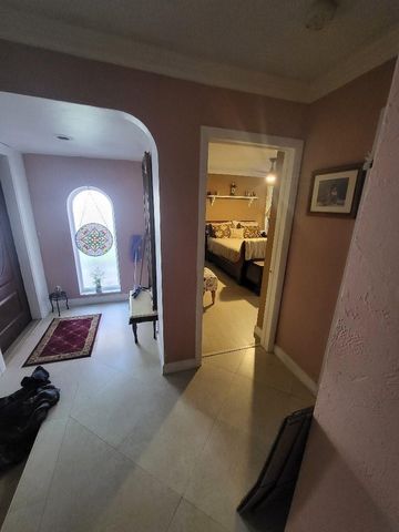 10478 NW 4th Street, Plantation, FL 33324