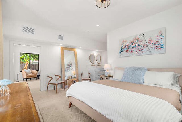 7820 Hawthorne Avenue, Miami Beach, FL 33141