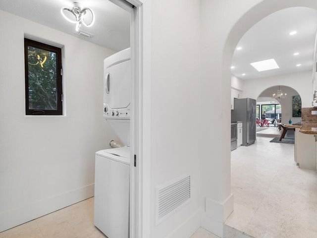 7820 Hawthorne Avenue, Miami Beach, FL 33141