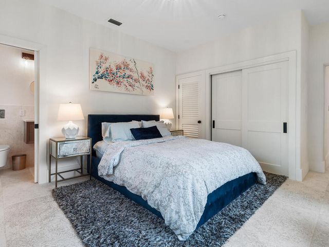 7820 Hawthorne Avenue, Miami Beach, FL 33141