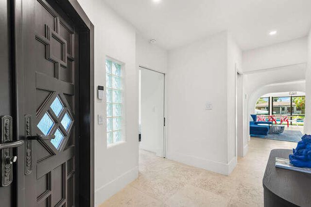 7820 Hawthorne Avenue, Miami Beach, FL 33141