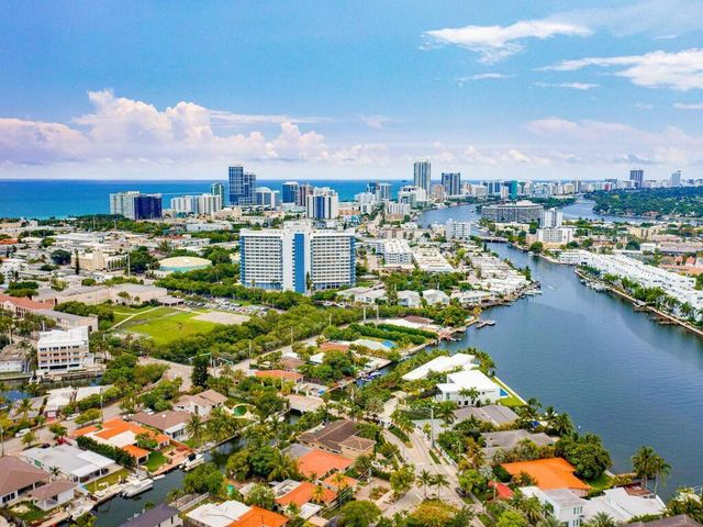 7820 Hawthorne Avenue, Miami Beach, FL 33141