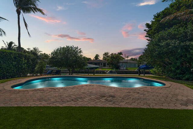 7820 Hawthorne Avenue, Miami Beach, FL 33141