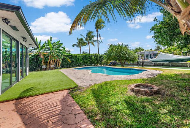 7820 Hawthorne Avenue, Miami Beach, FL 33141