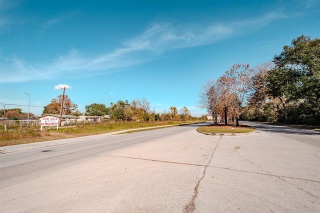 7355 Bellfort Avenue, Houston, TX 77087