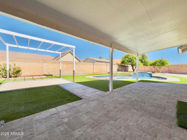 625 N 38TH Street N, Mesa, AZ 85205