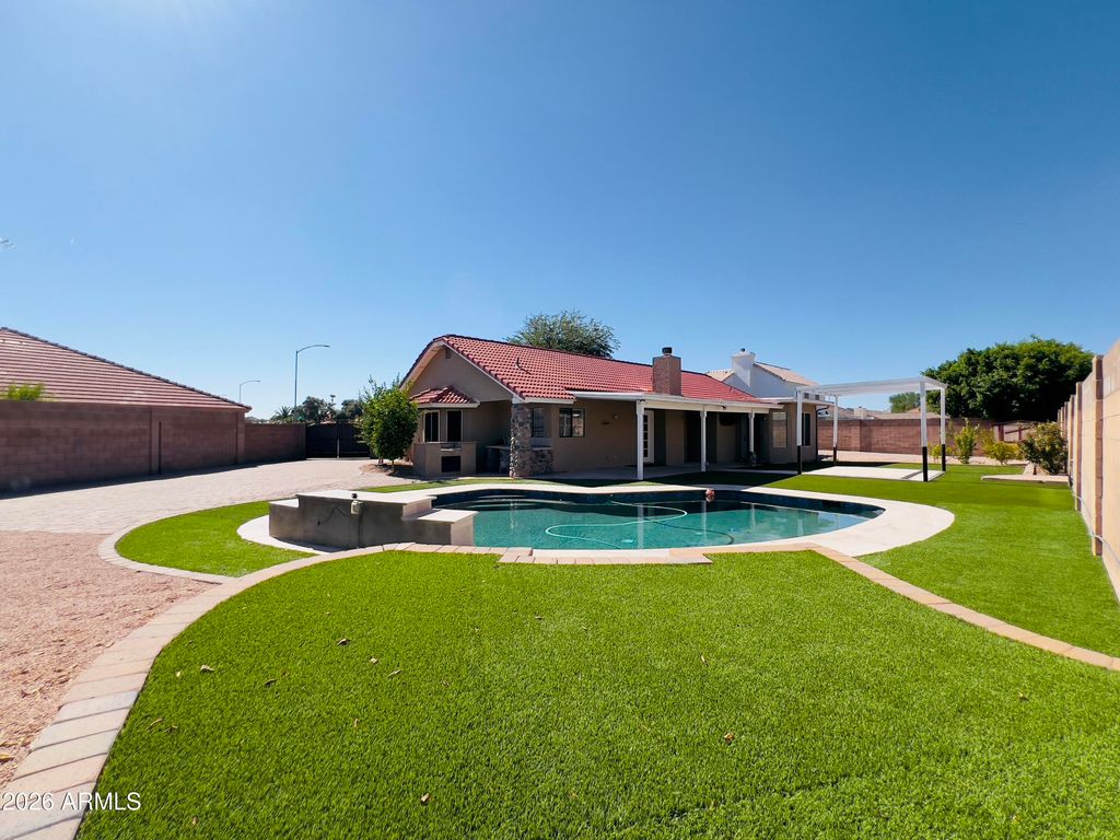 625 N 38TH Street N, Mesa, AZ 85205