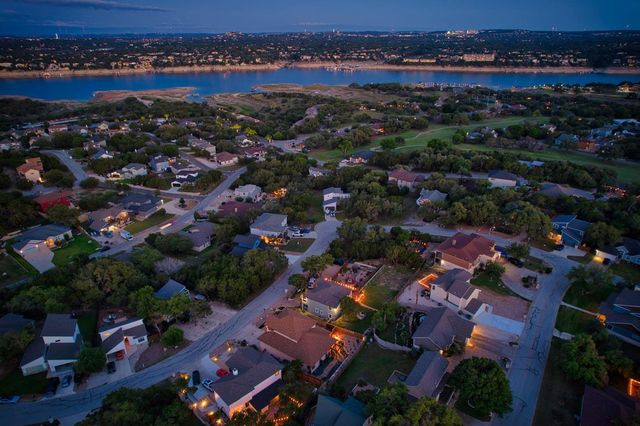 300 Venture BLVD S, Point Venture, TX 78645