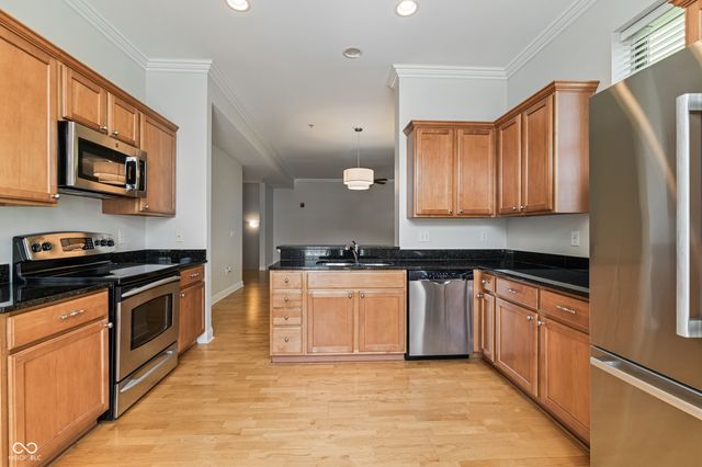 450 E Ohio Street 202, Indianapolis, IN 46204