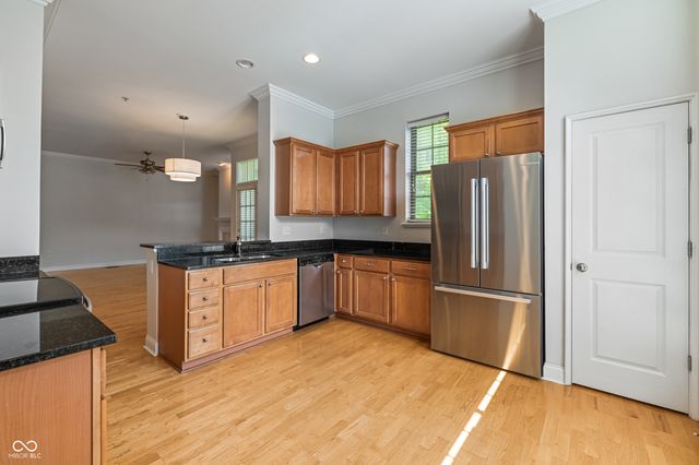 450 E Ohio Street 202, Indianapolis, IN 46204