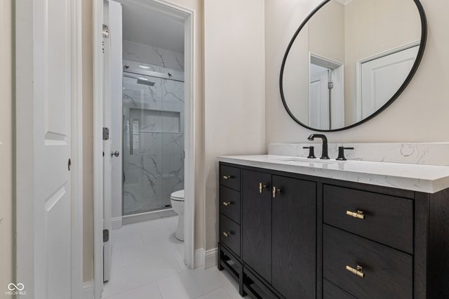 450 E Ohio Street 202, Indianapolis, IN 46204