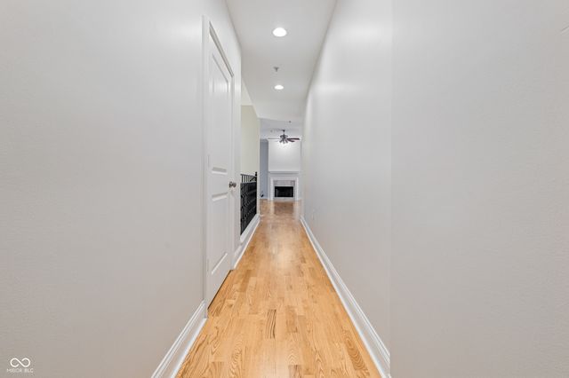 450 E Ohio Street 202, Indianapolis, IN 46204