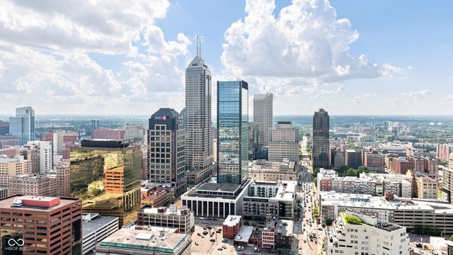 450 E Ohio Street 202, Indianapolis, IN 46204