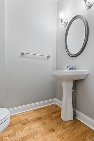 450 E Ohio Street 202, Indianapolis, IN 46204