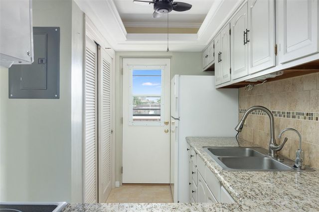 1 BOCA CIEGA POINT BOULEVARD 212, St Petersburg, FL 33708