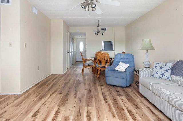 1 BOCA CIEGA POINT BOULEVARD 212, St Petersburg, FL 33708