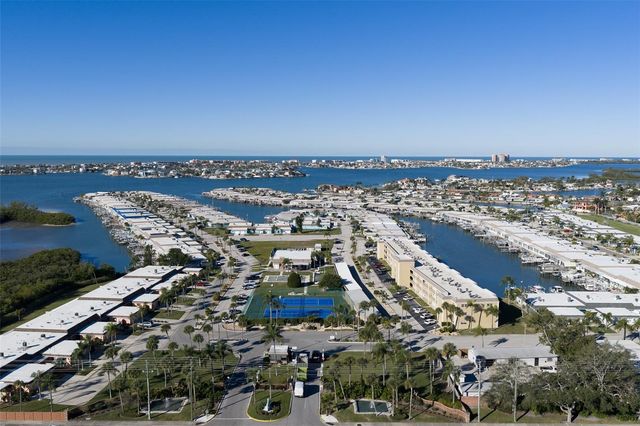 1 BOCA CIEGA POINT BOULEVARD 212, St Petersburg, FL 33708