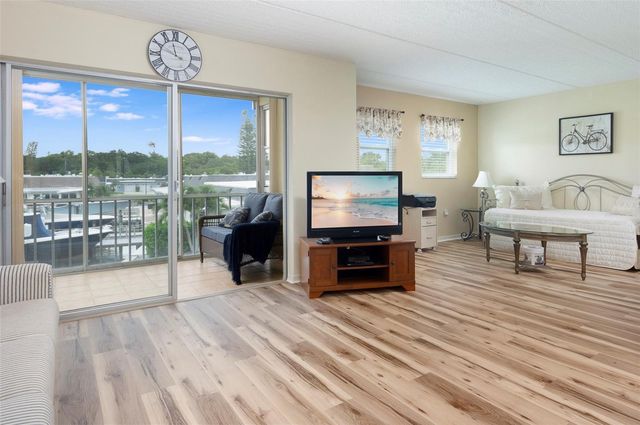 1 BOCA CIEGA POINT BOULEVARD 212, St Petersburg, FL 33708