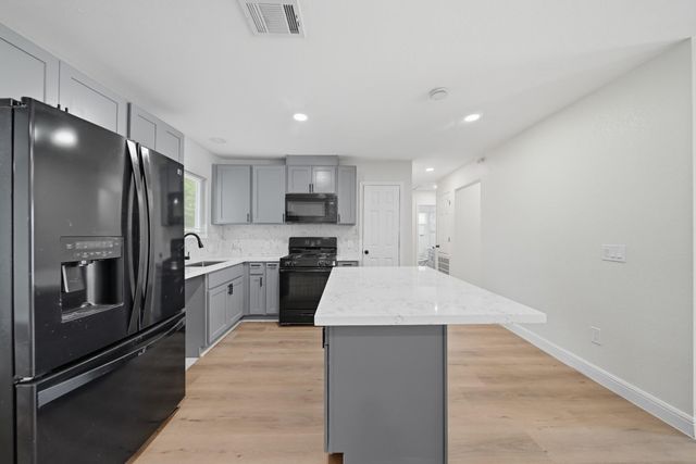 5207 Enyart Street, Houston, TX 77021