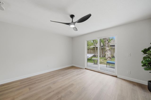 5207 Enyart Street, Houston, TX 77021