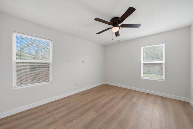 5207 Enyart Street, Houston, TX 77021