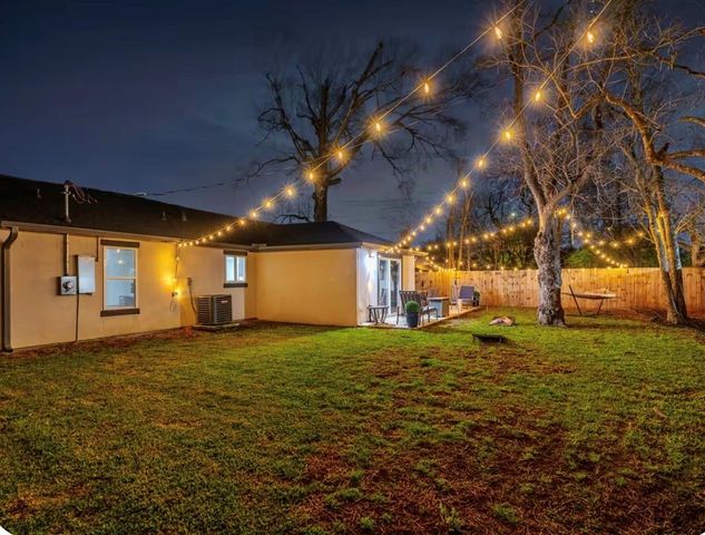 5207 Enyart Street, Houston, TX 77021